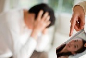 5个有效方法帮你挽回男友的心（感性沟通、改变自己、制造惊喜、加强互动、调整心态）