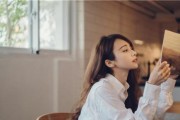 第一次约会怎样自然聊天（轻松打破僵局，畅所欲言）