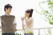 如何挽回出轨后的婚姻（重建信任，重新爱上对方）
