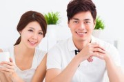 原谅老婆出轨的男人，后来幸福了吗？（探究原谅出轨婚姻的现实和未来，幸福的关键是什么？）