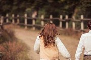 聪明女人都在用的婚姻挽回套路（教你成为聪明女人，让婚姻重新燃起爱的火焰）