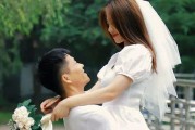 如何巧妙地与前女友联系，挽回爱情（教你如何聊天，让她对你重新产生好感）