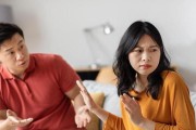 怀疑老婆有外遇，如何处理？（从理性思考到行动，教你应对婚姻危机）