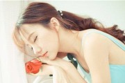 挽回男友的简单劝说（教你如何让男友回心转意，恢复爱情的关键）