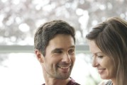 男人出轨，女人该如何原谅？（爱情中的信任与挽救、在婚姻中修补破裂的关系）